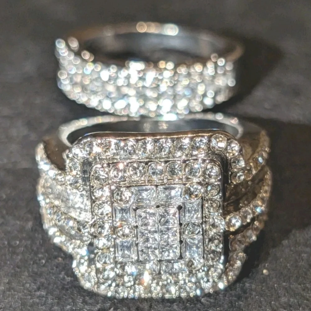 Shimmering Cluster Engagement /Wedding Set 5Ct Lab Created Diamond Unisex